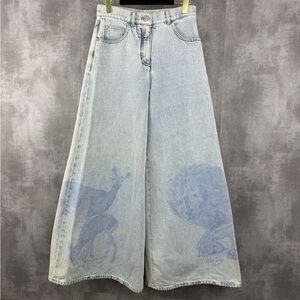 🚩steal Authentic CHANEL Light Blue Flare Jeans with Animal Print